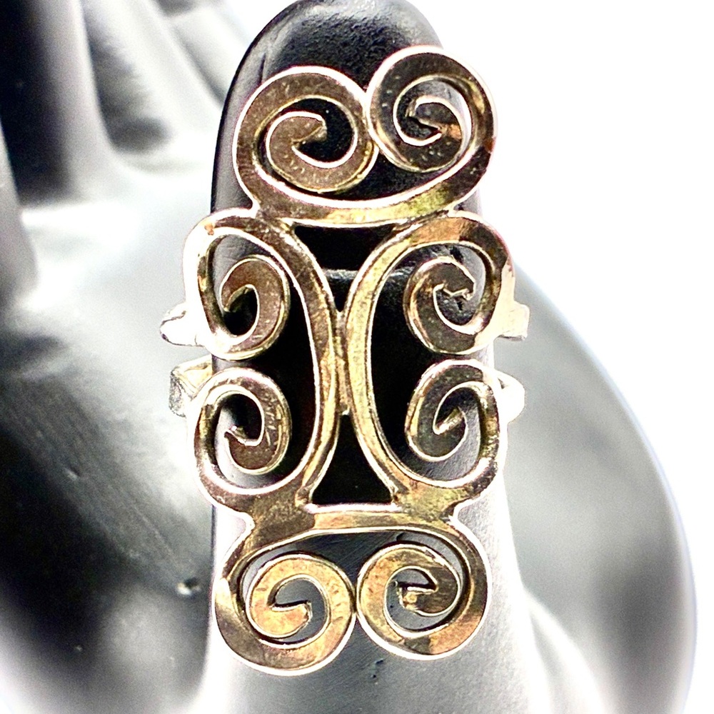 Vintage Filigree Tower Ring, Full Finger Coverage in a Silver Tone Size 6.0